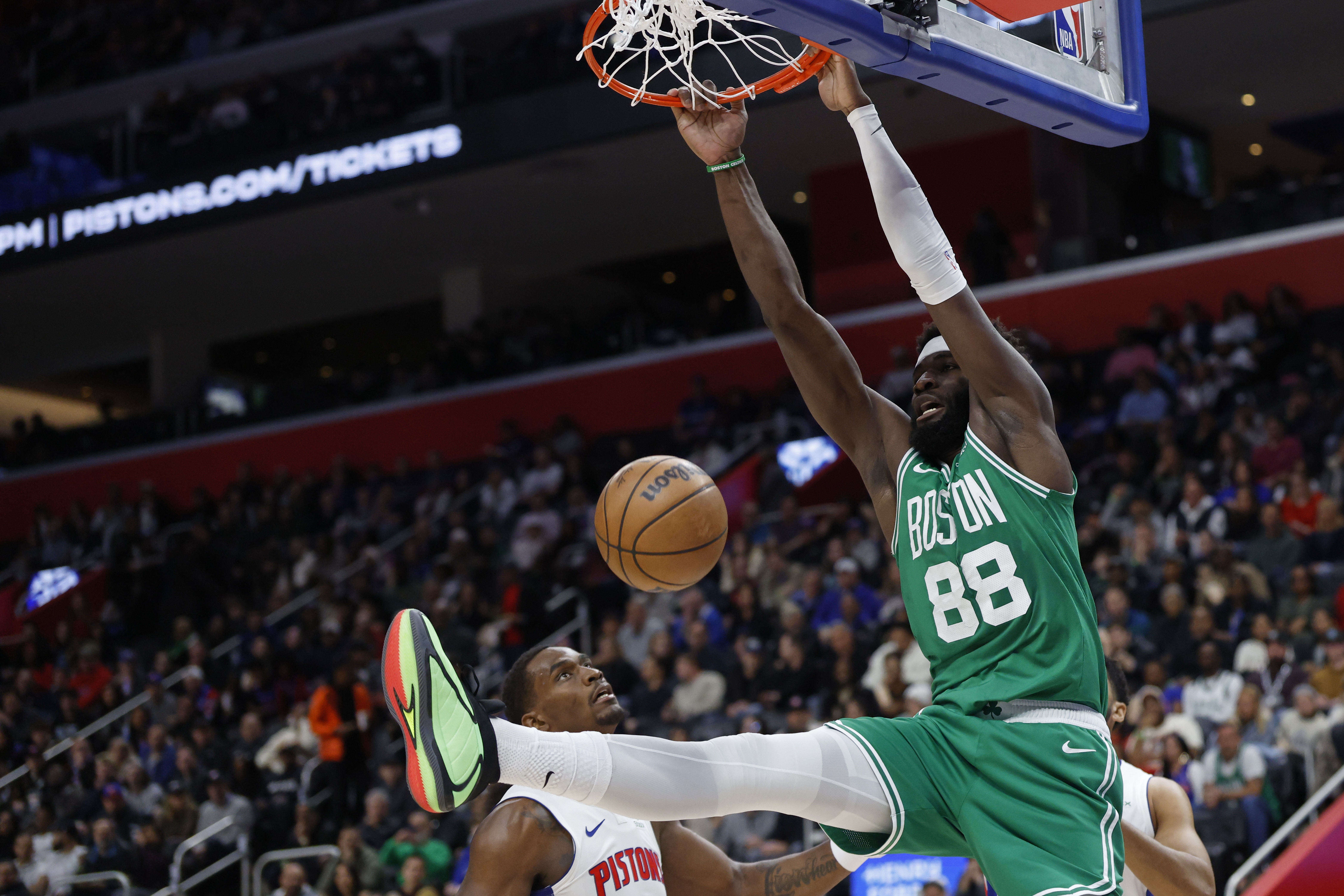 九游体育APP-明天绿军主场迎战开拓者 科塔&amp;米诺特出战成疑